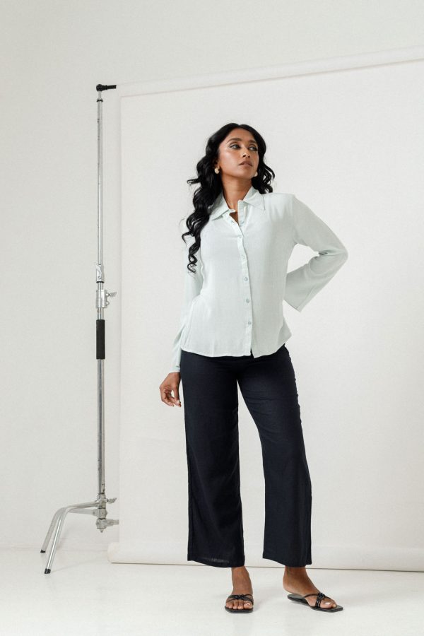 BUTTONED FLOWY SHIRT